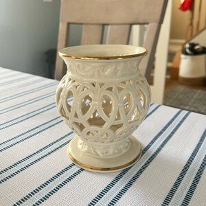 Elegant Cream and Gold Ceramic Vase